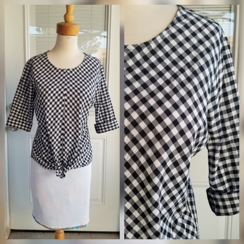 Velvet Heart Plaid tie front Hi-low size M blouse